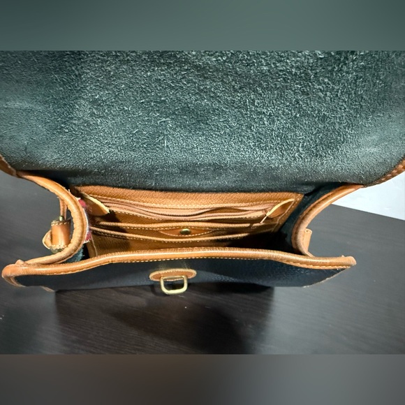 Vintage Dooney Bourke All Weathered Leather Essex Black Pebbled Crossbody Purse - Picture 15 of 15